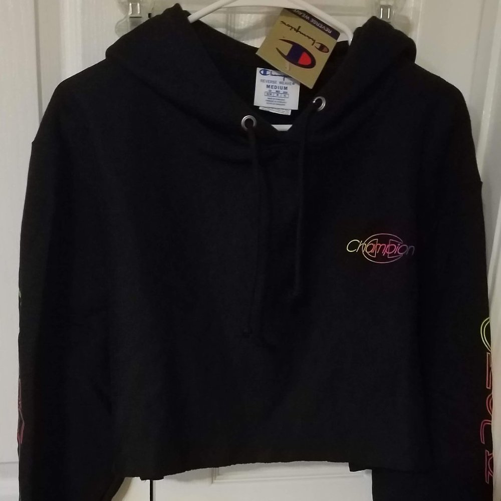 Brand New Ladies Black Champion Crop Sweatshirt Size Medium